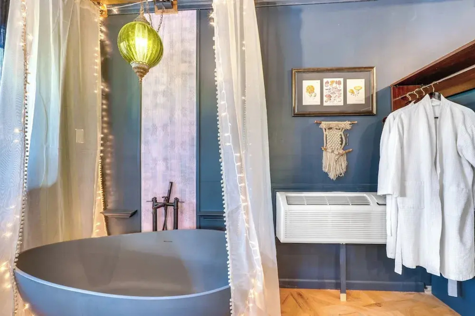 Grill & Rooftop Deck: Cozy Hideaway in Garfield