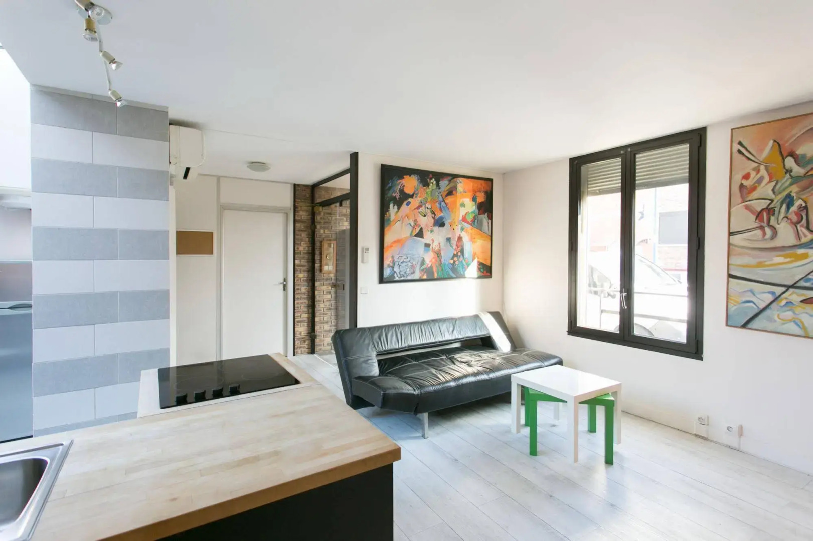 Paris East Side Lodge