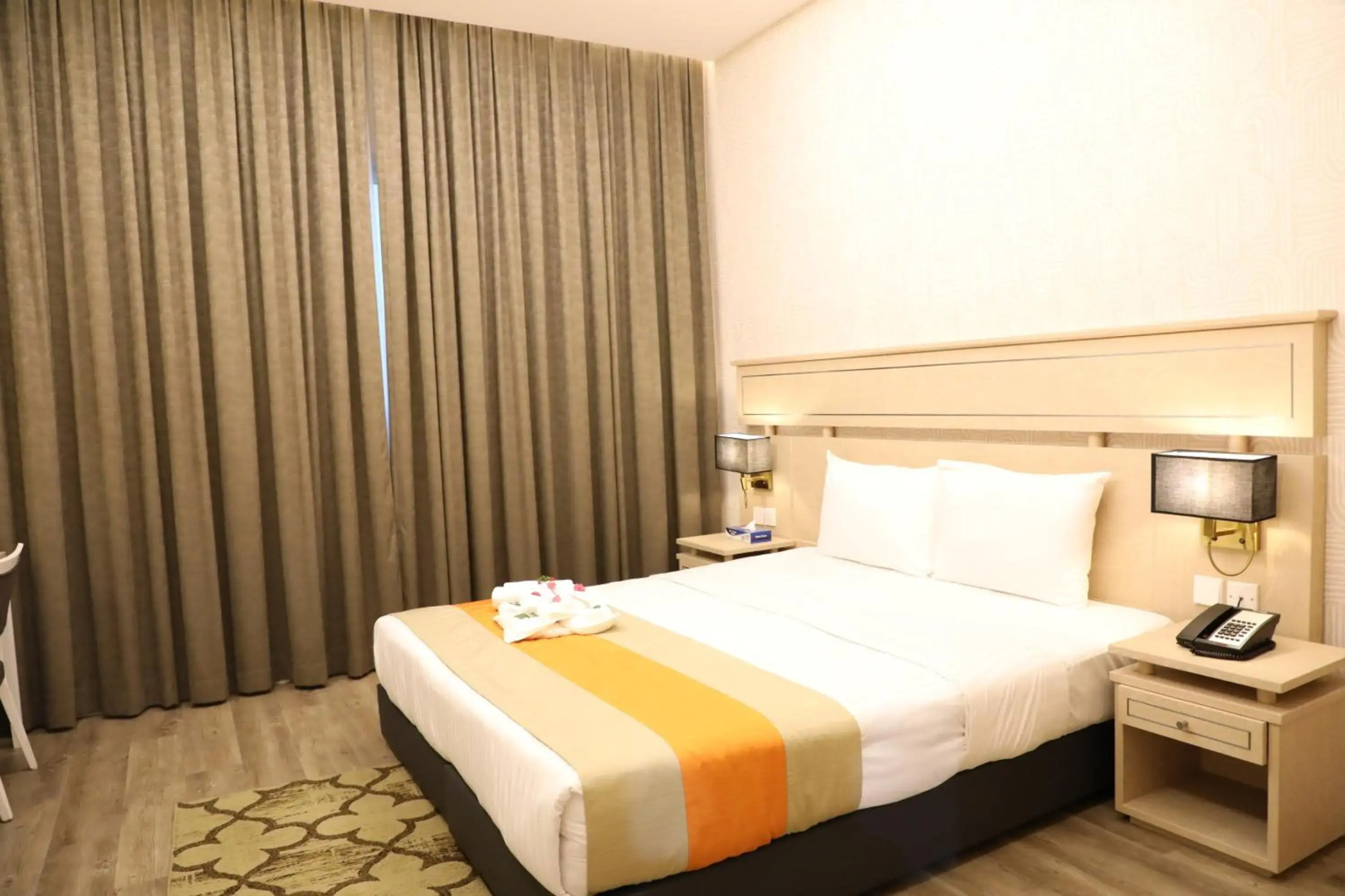 Отель Wescott Plaza Hotel Apartment
