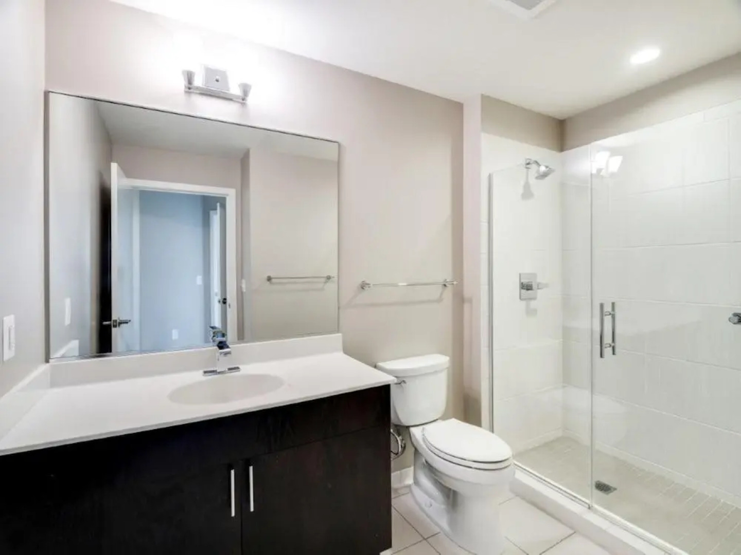 Global Luxury Suites at Town Center North