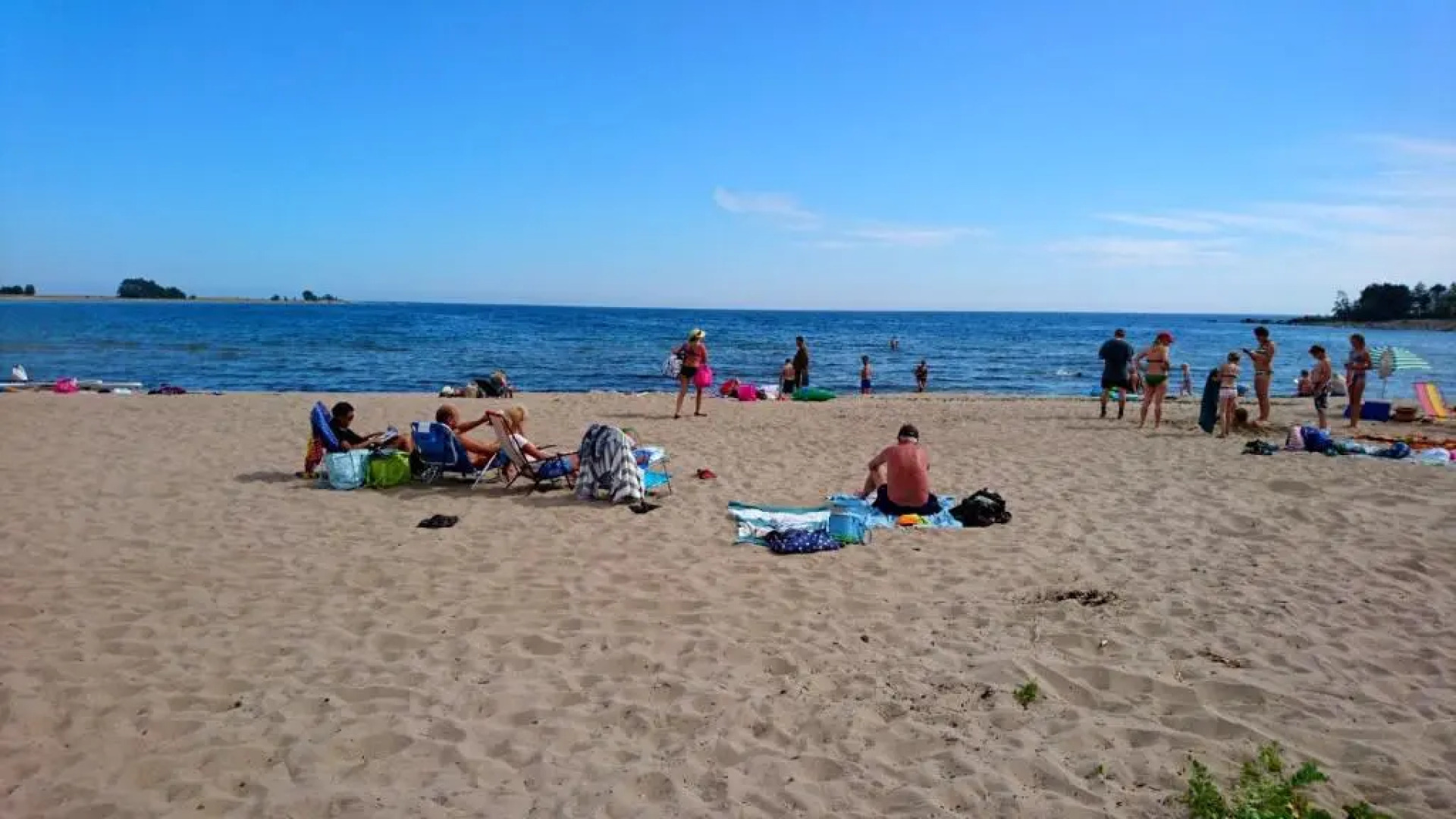 Ett hus med 3 sovrum med supersnabba internet fiberanslutningen 1000mb-100mb i Hög, 7 minuter från Hudiksvall