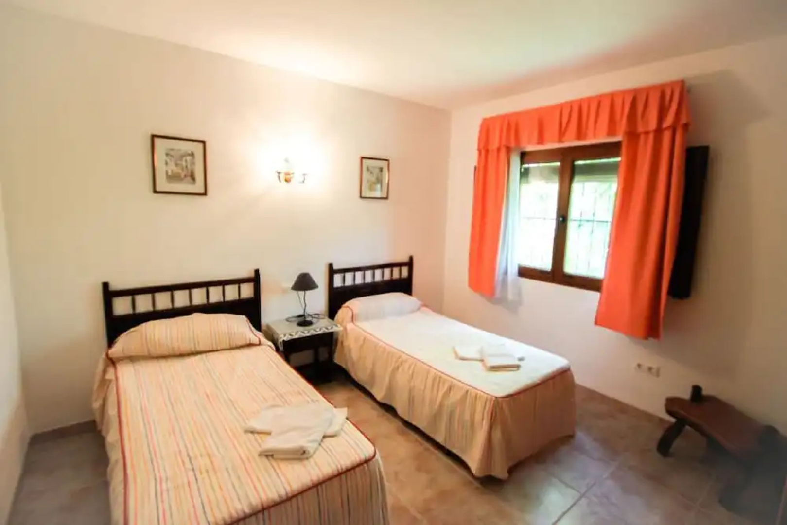 Mariros - pretty holiday property with garden and private pool in Moraira