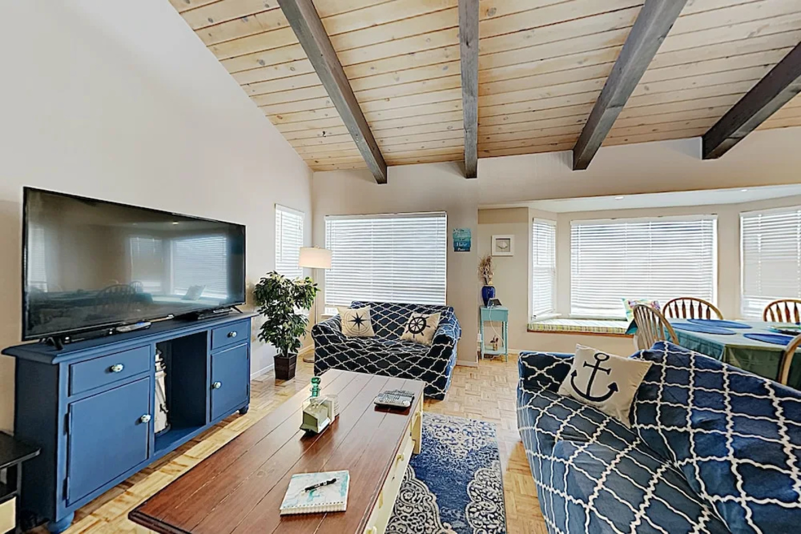 Airy Beach W/ Ocean Views, Balcony & Patio 3 Bedroom Home