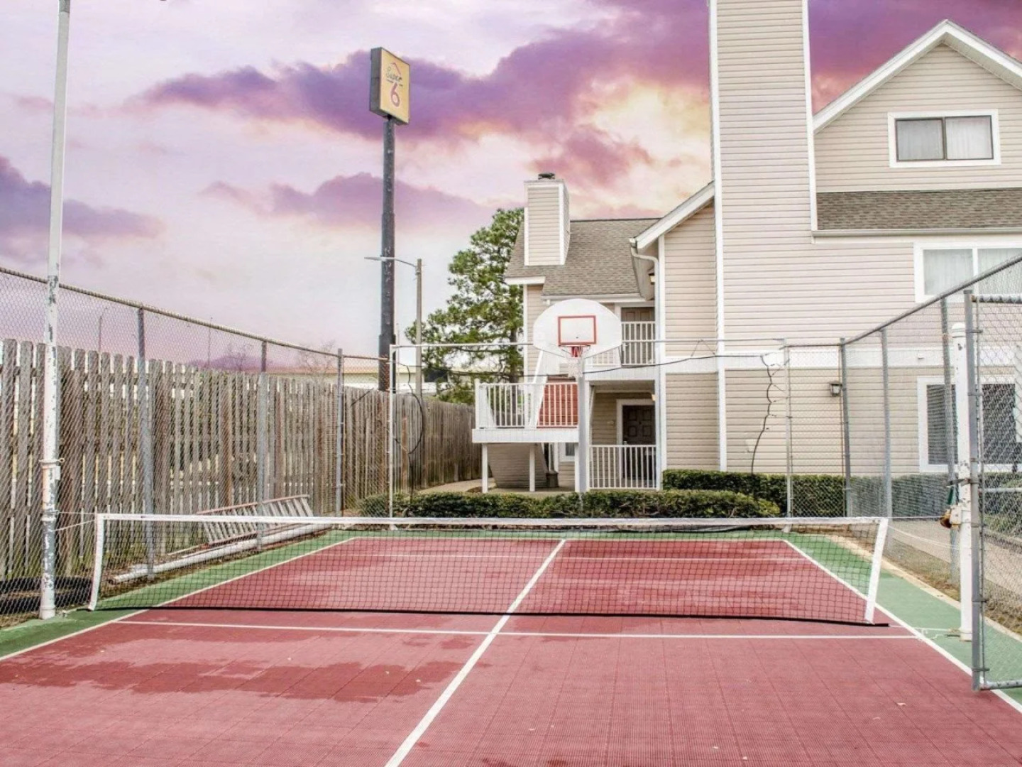 SureStay Studio by Best Western Pensacola