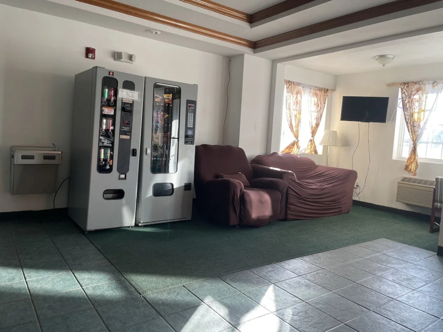 Highland Inn Peculiar
