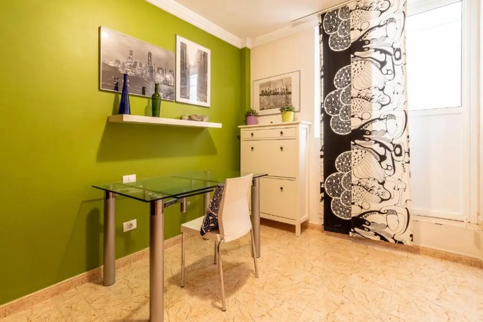 Flatguest Ingenio + 2 Bdr + Wifi + 4pax