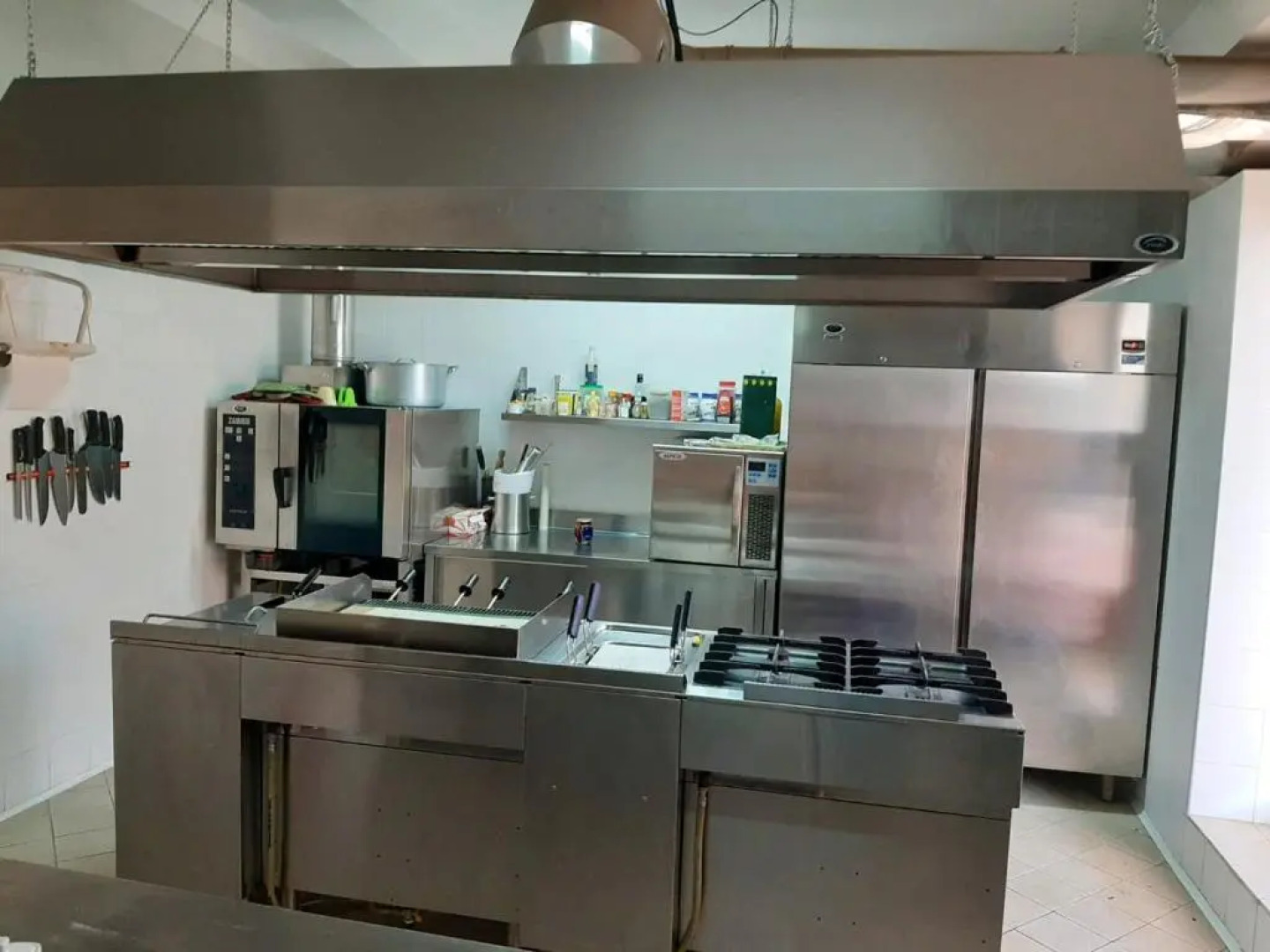 5 bedrooms villa with private pool furnished garden and wifi at Bompensiere