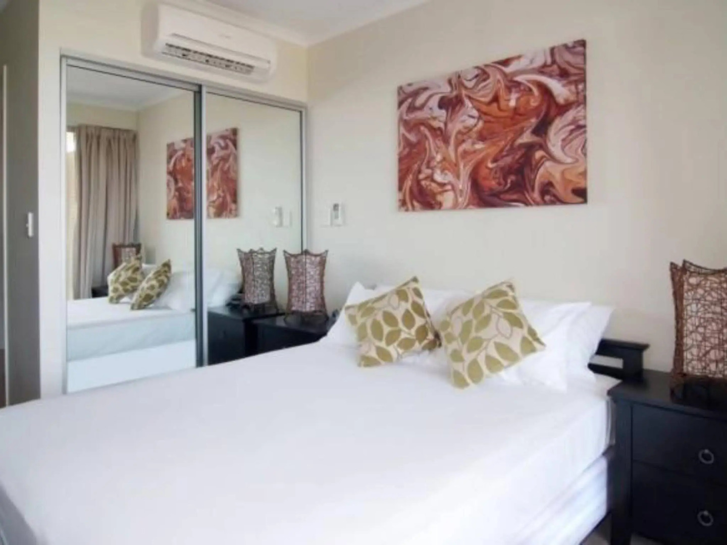Airlie Central Apartments