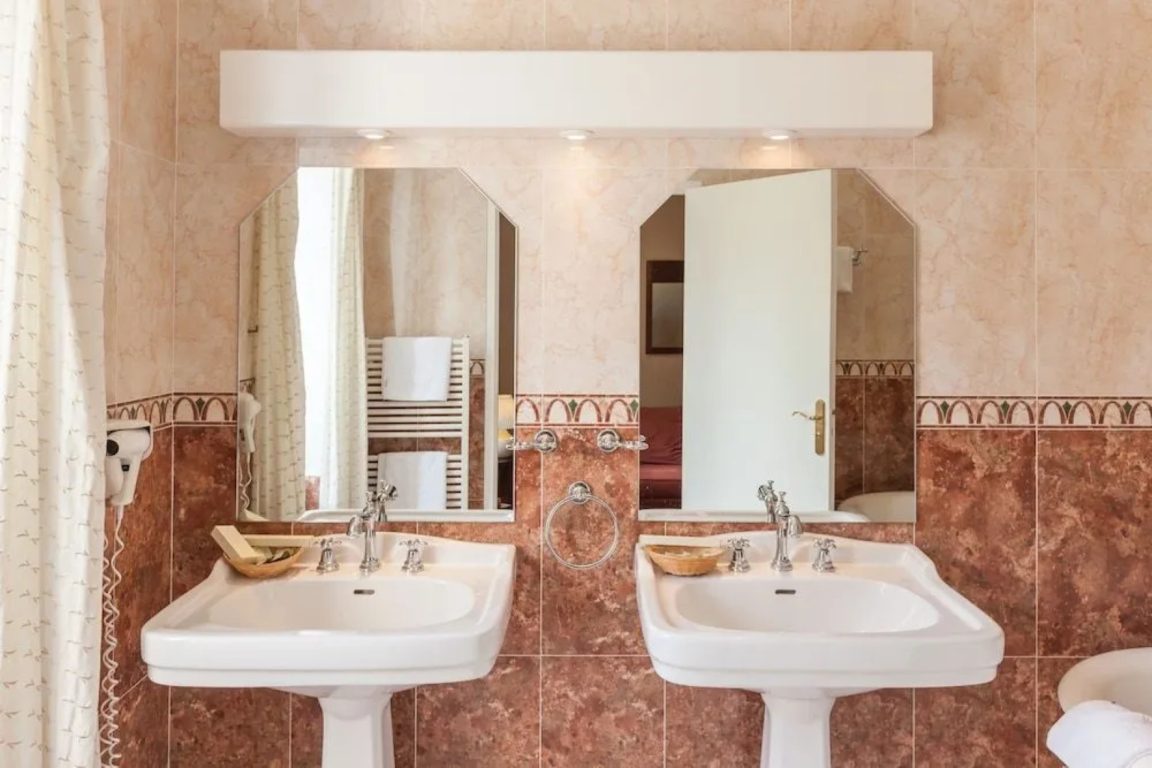 Domaine du Pont de lEyre