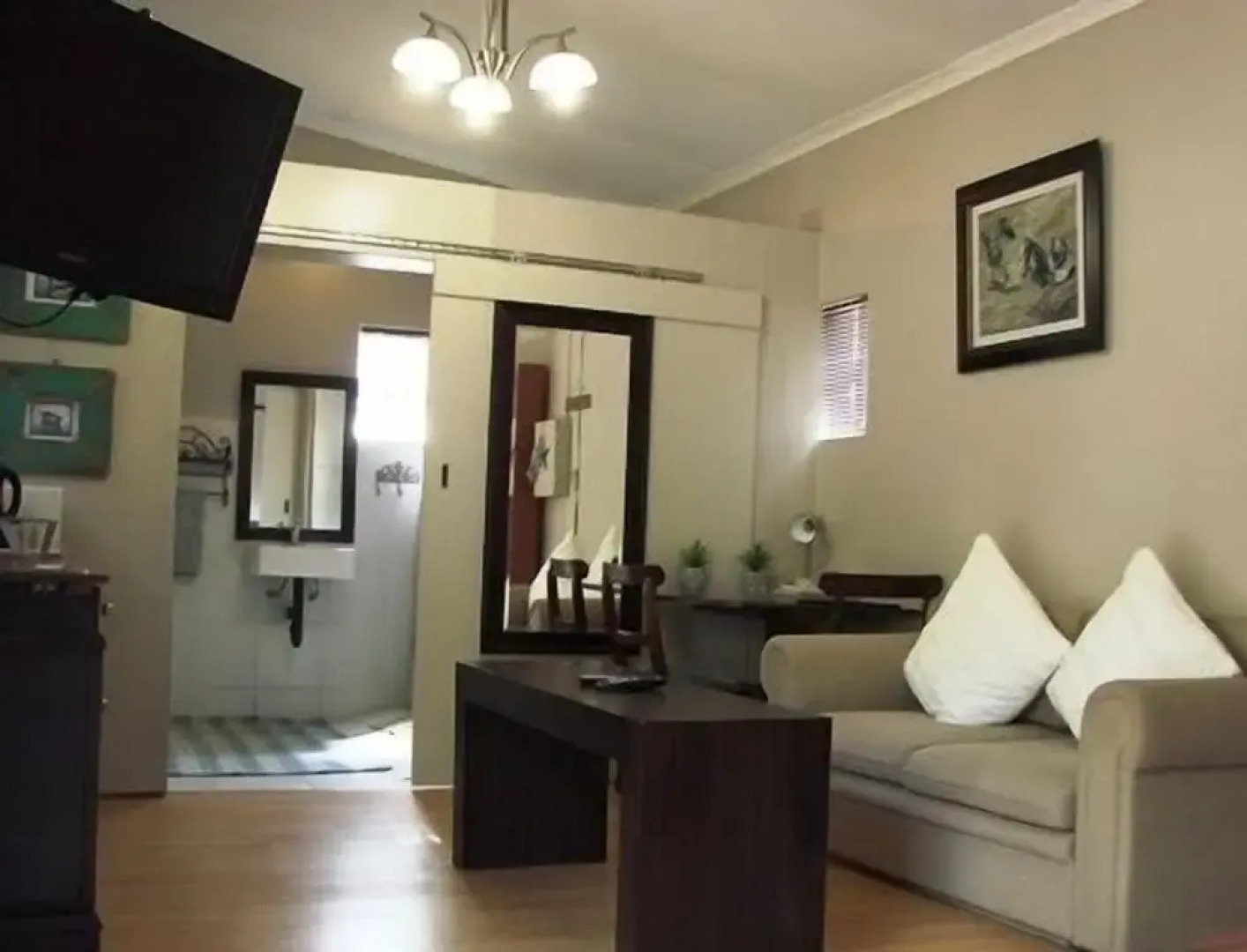 Cottonwood Guesthouse