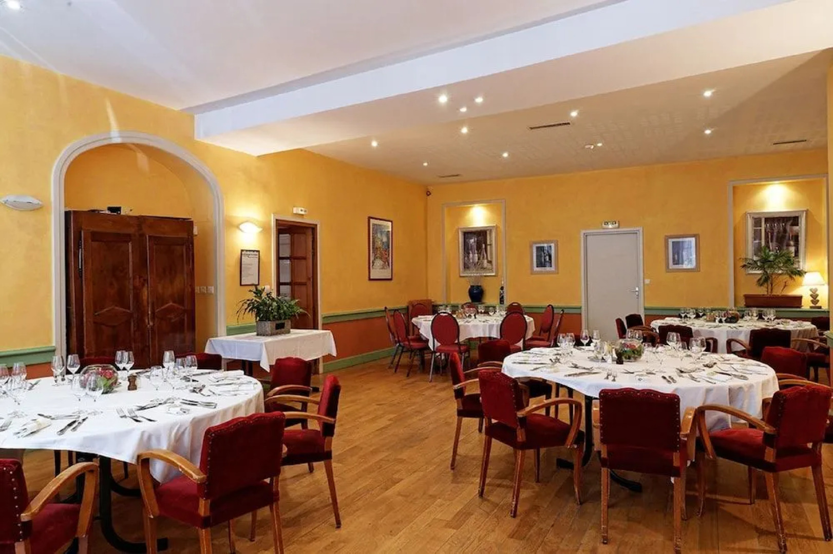 Logis Hôtel Restaurant La Tête Noire