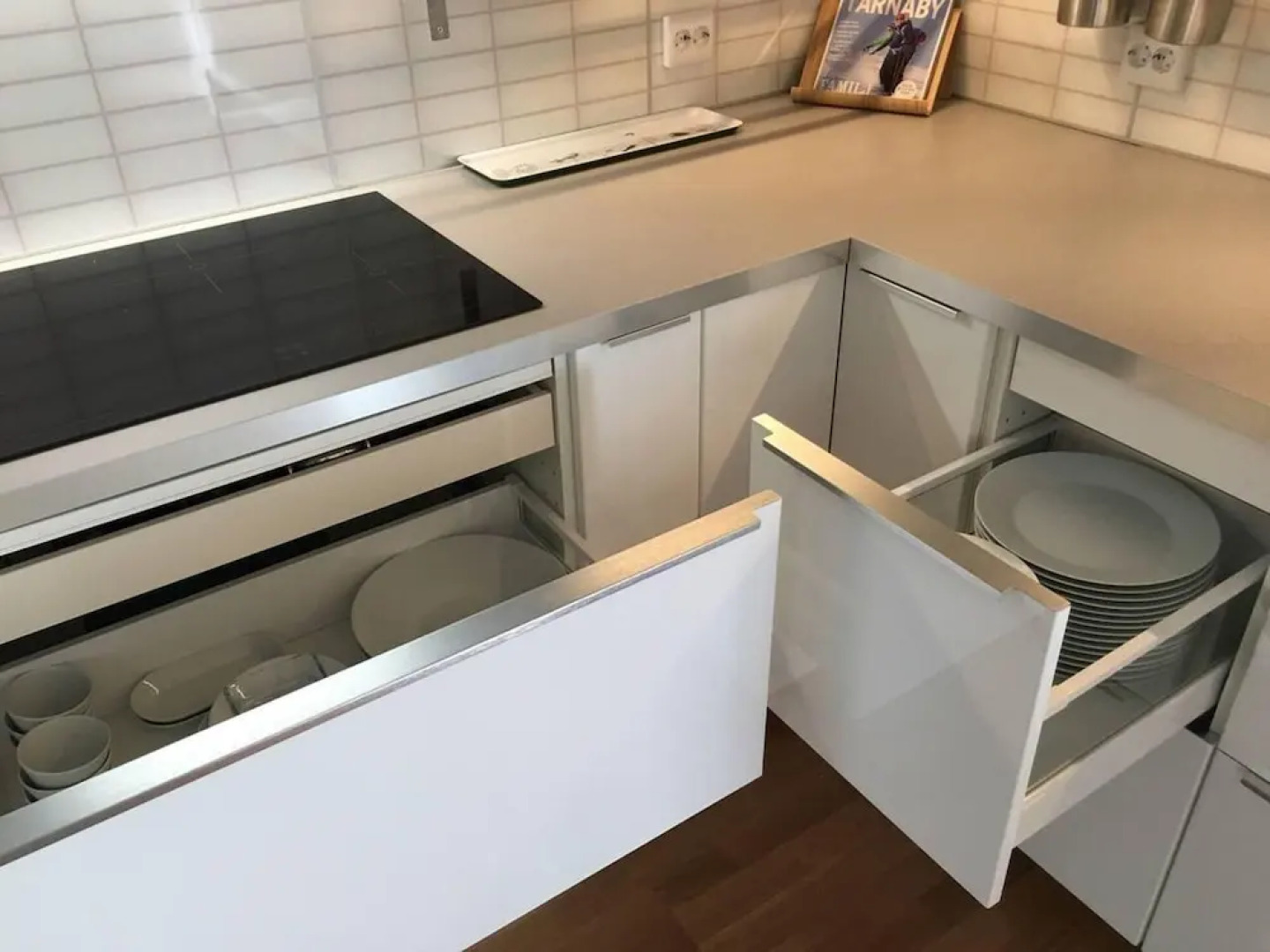 Large 8-9-bed Central Ski Innout House in Hemavan