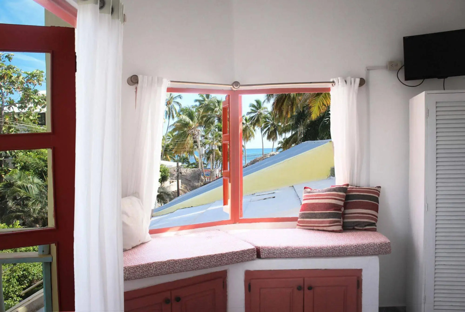 Casa Delfin Guest House