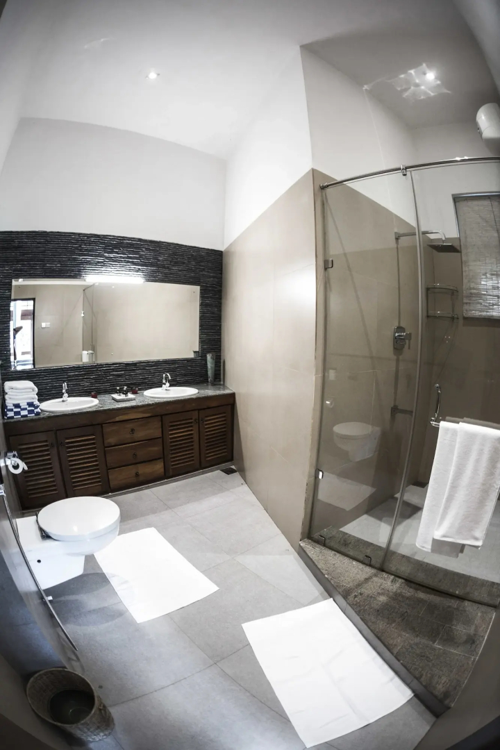Villa White Queen Resort & Spa