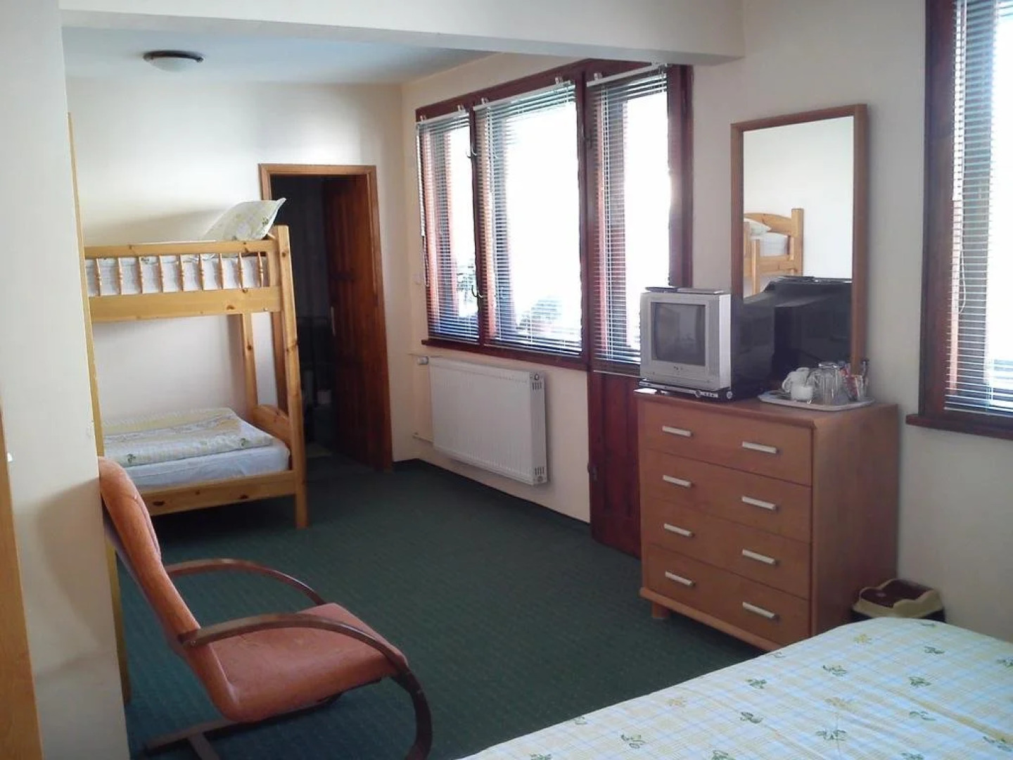 All Seasons Mountain Vistas