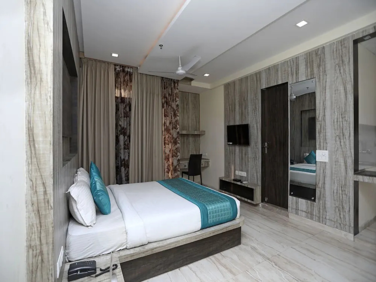 Capital O 13551 Haveli Palace