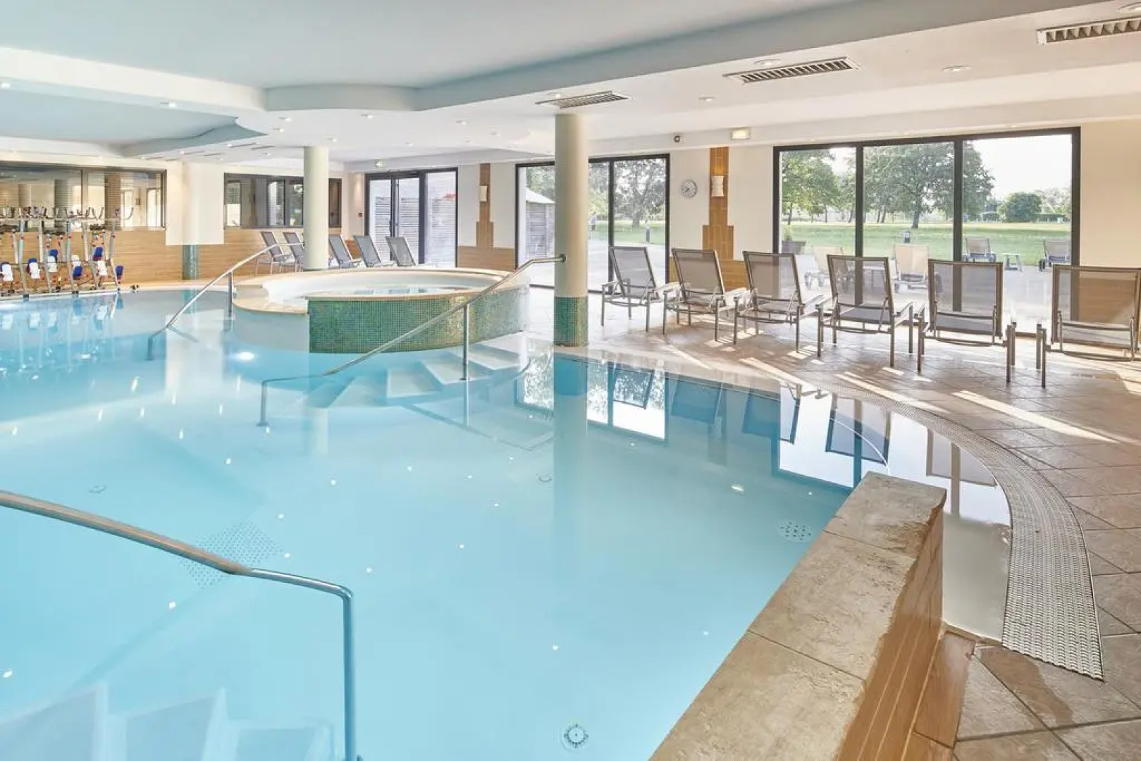 La Villa du Lac Hôtel – Résidence & Spa