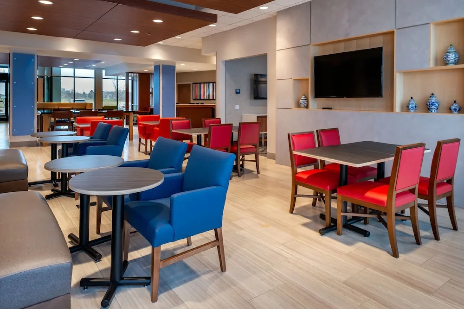 Holiday Inn Express & Suites Romeoville - Joliet North, an IHG Hotel
