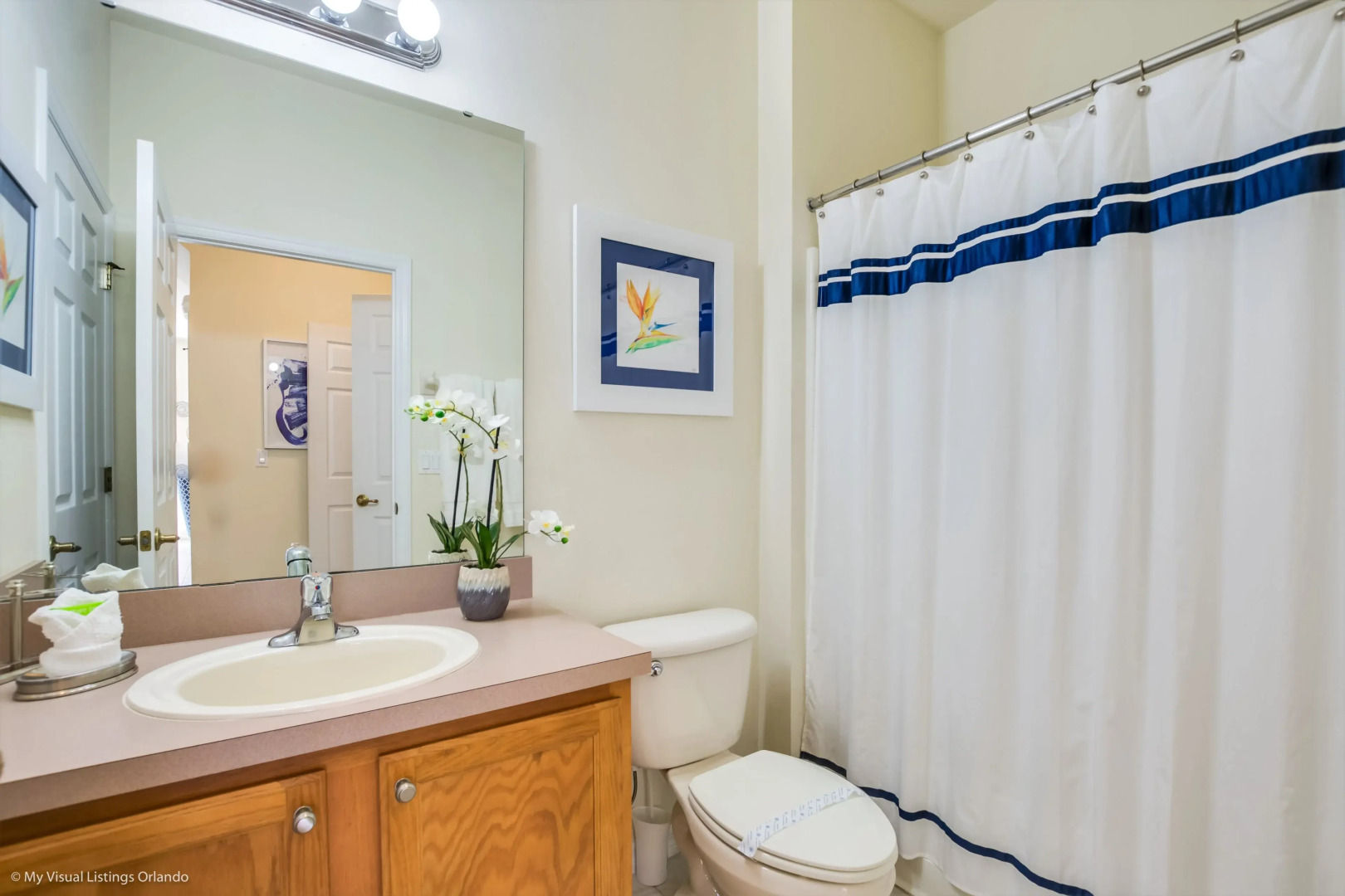 4 bed town home with full size pool Close to Disne