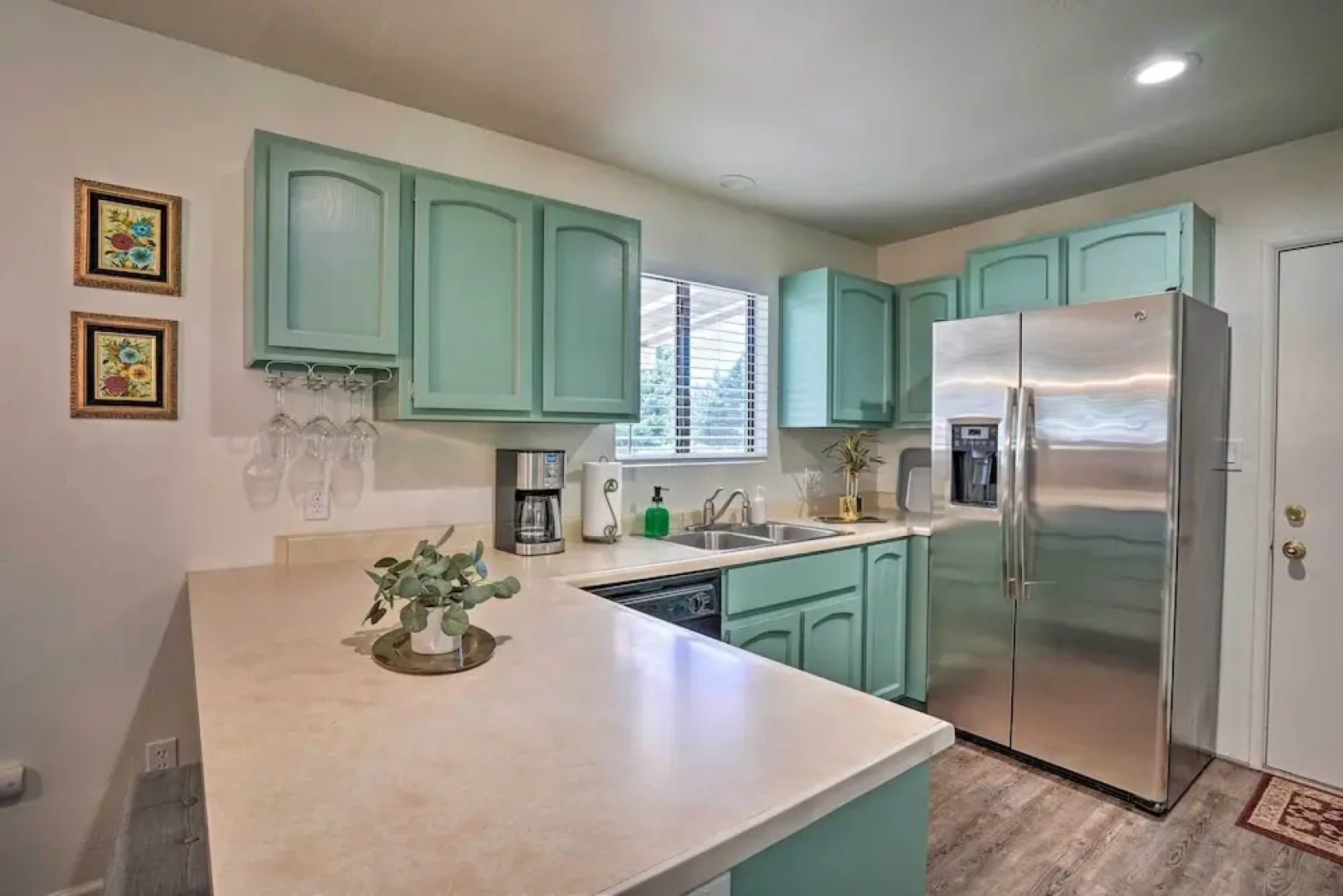 Hot Tub & Spacious Yard: Chino Valley Home!