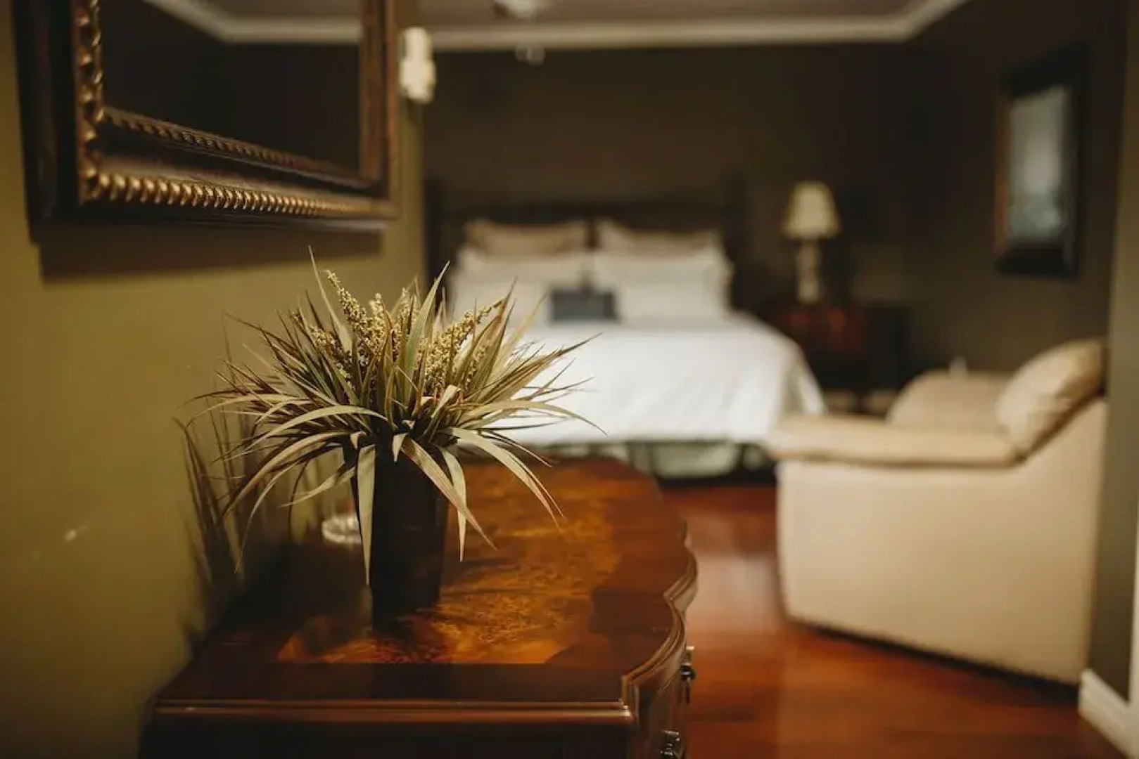 The Carriage House Inn