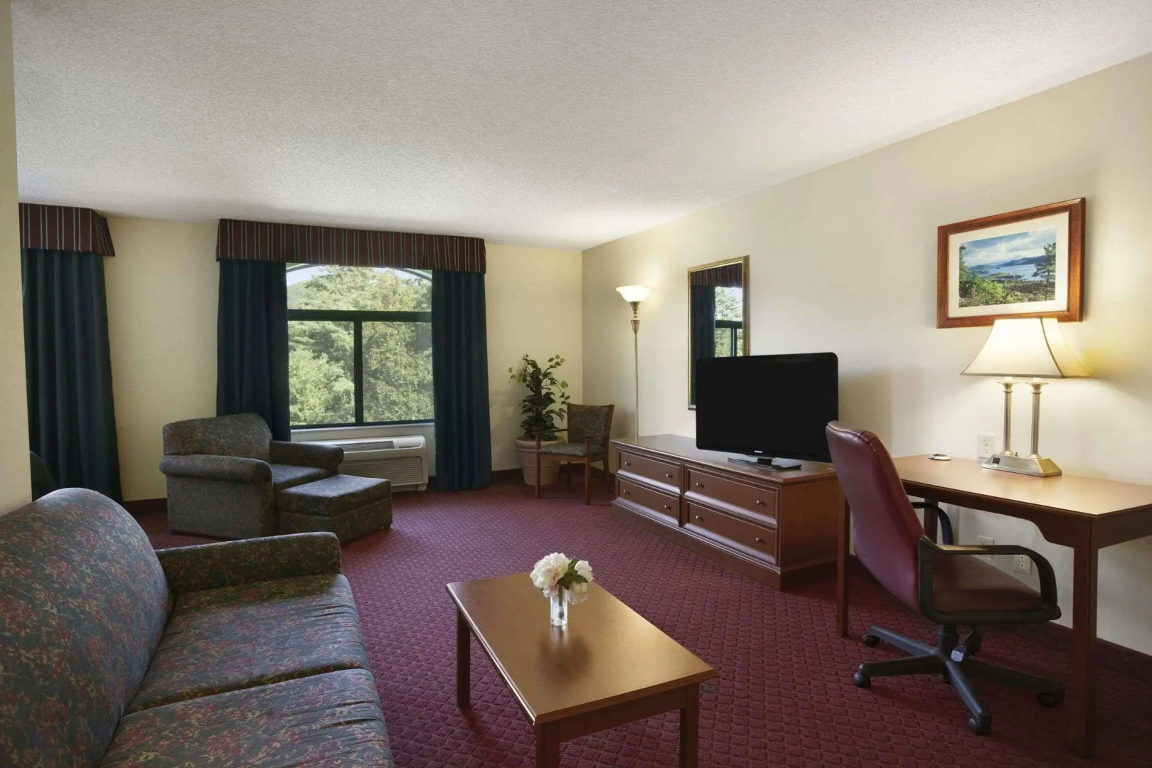 Comfort Inn & Suites Lake George