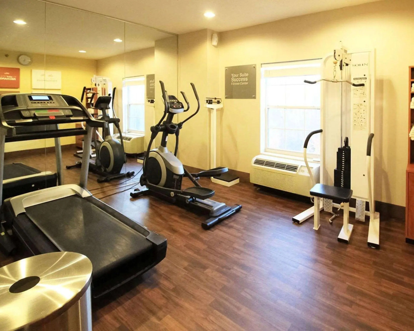 Comfort Suites Near University