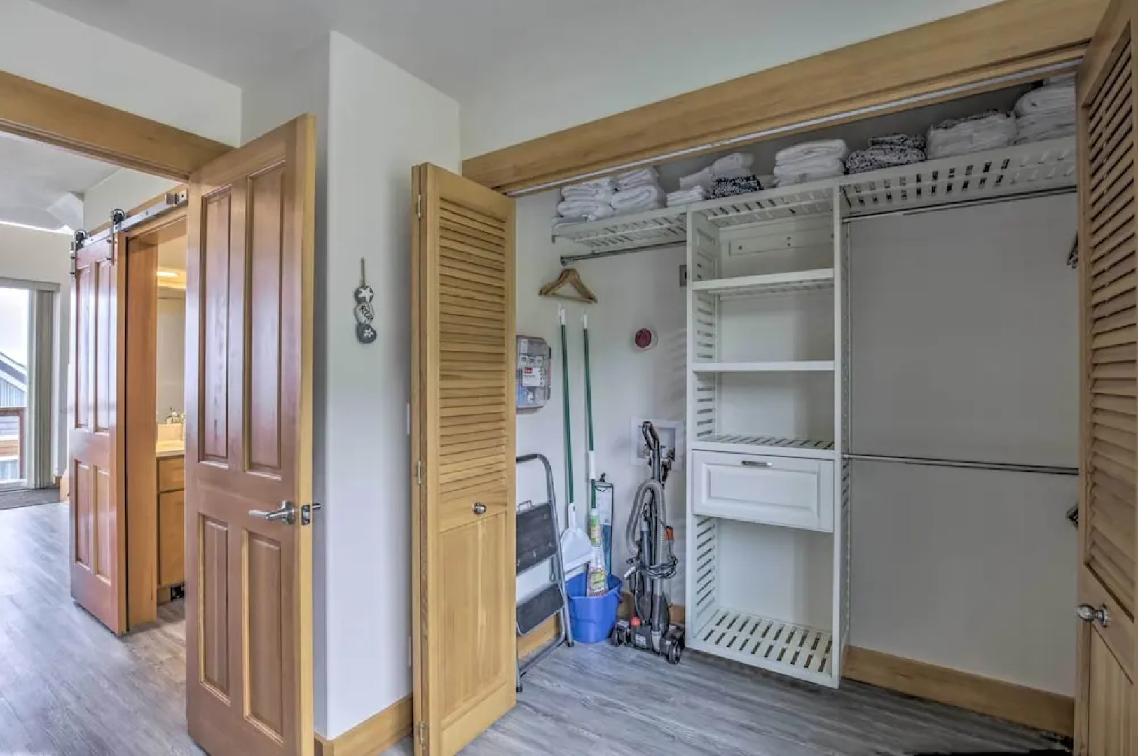 Chic Beachfront Abode w/ Balcony & Beach Access!