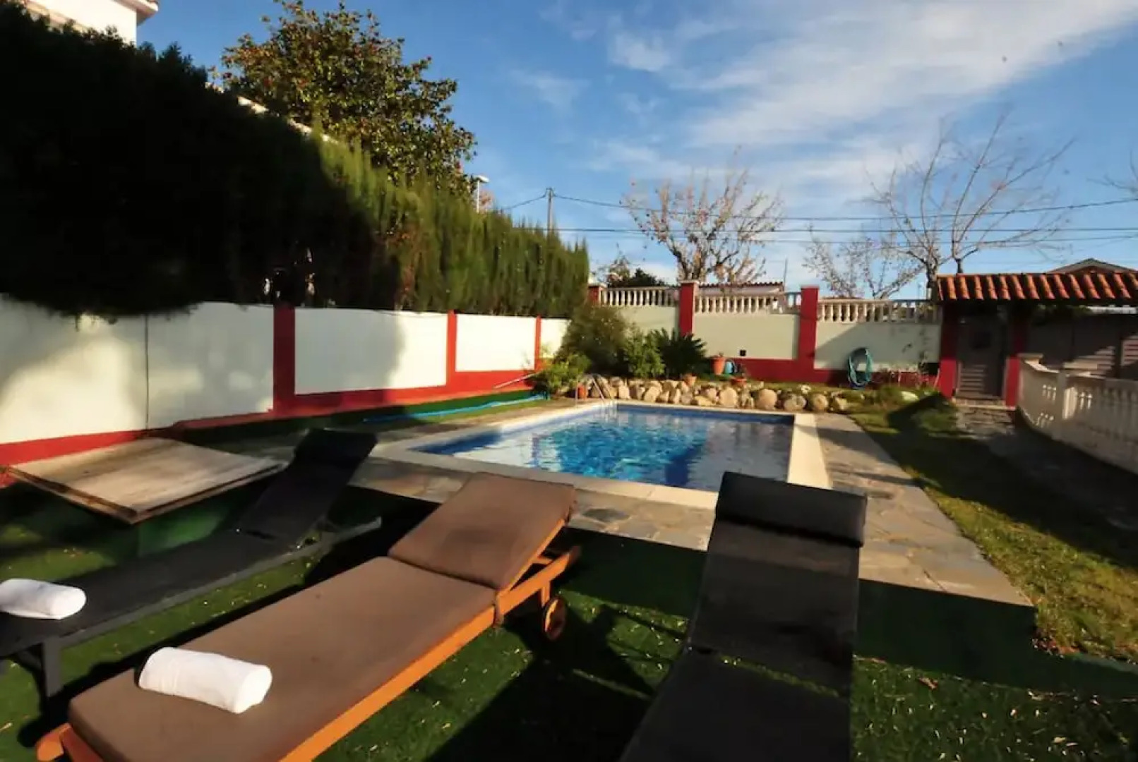 Suitur Casa con piscina y vistas al mar