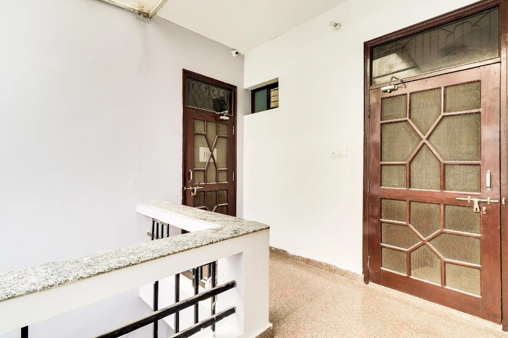 Capital O 45263 Gomti Hospitality