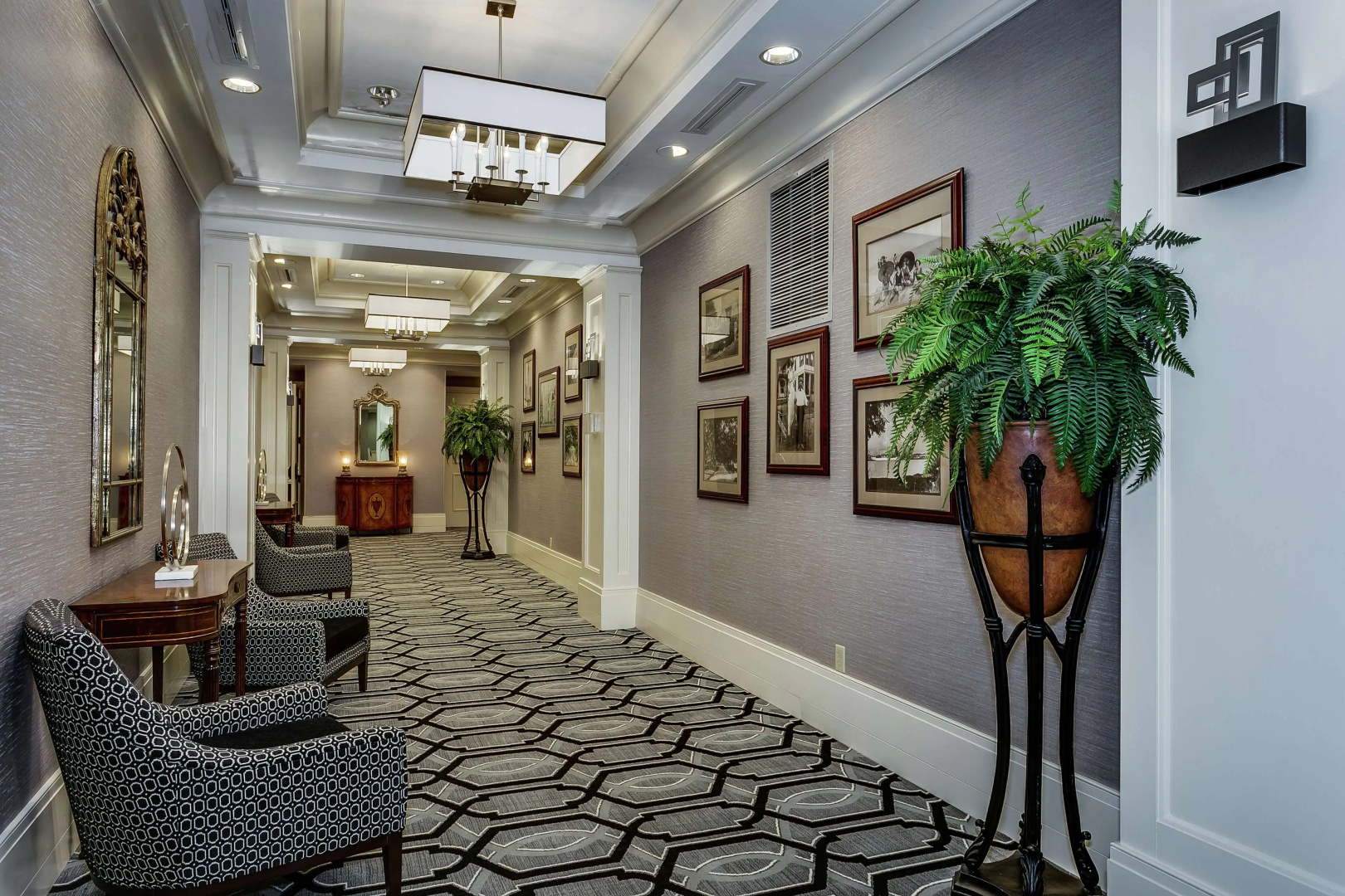 Hampton Inn & Suites Mobile- Downtown Historic District