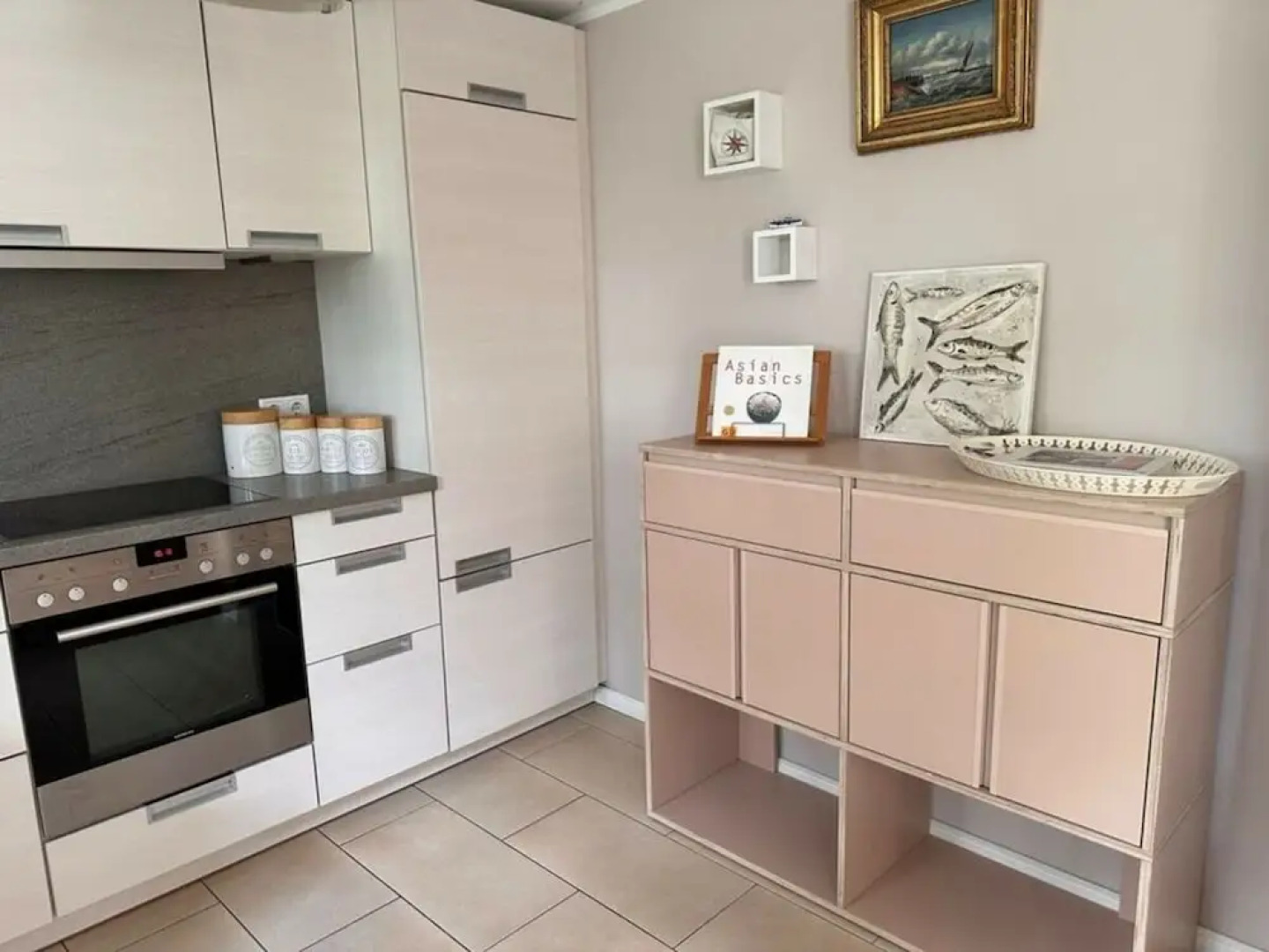 "luv" in House Smaswai 10