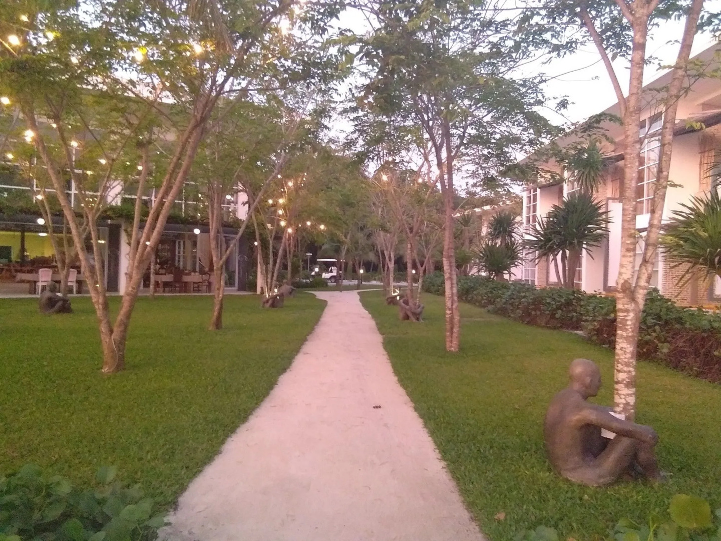 Summer Luxury Beach Resort and Spa