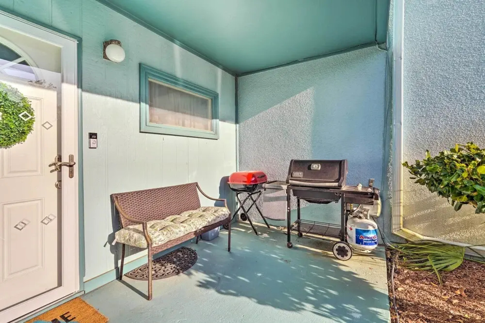 PCB Escape w/ Pool & Beach Access, Beach Chairs!