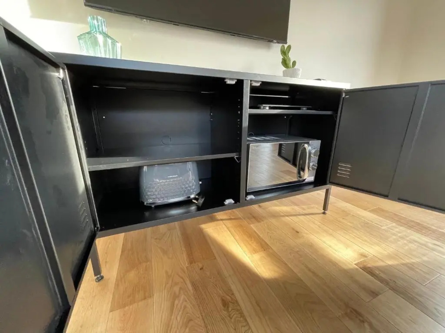 Maygrove Retreat - Sleeps 2 - Jacuzzi - Parking