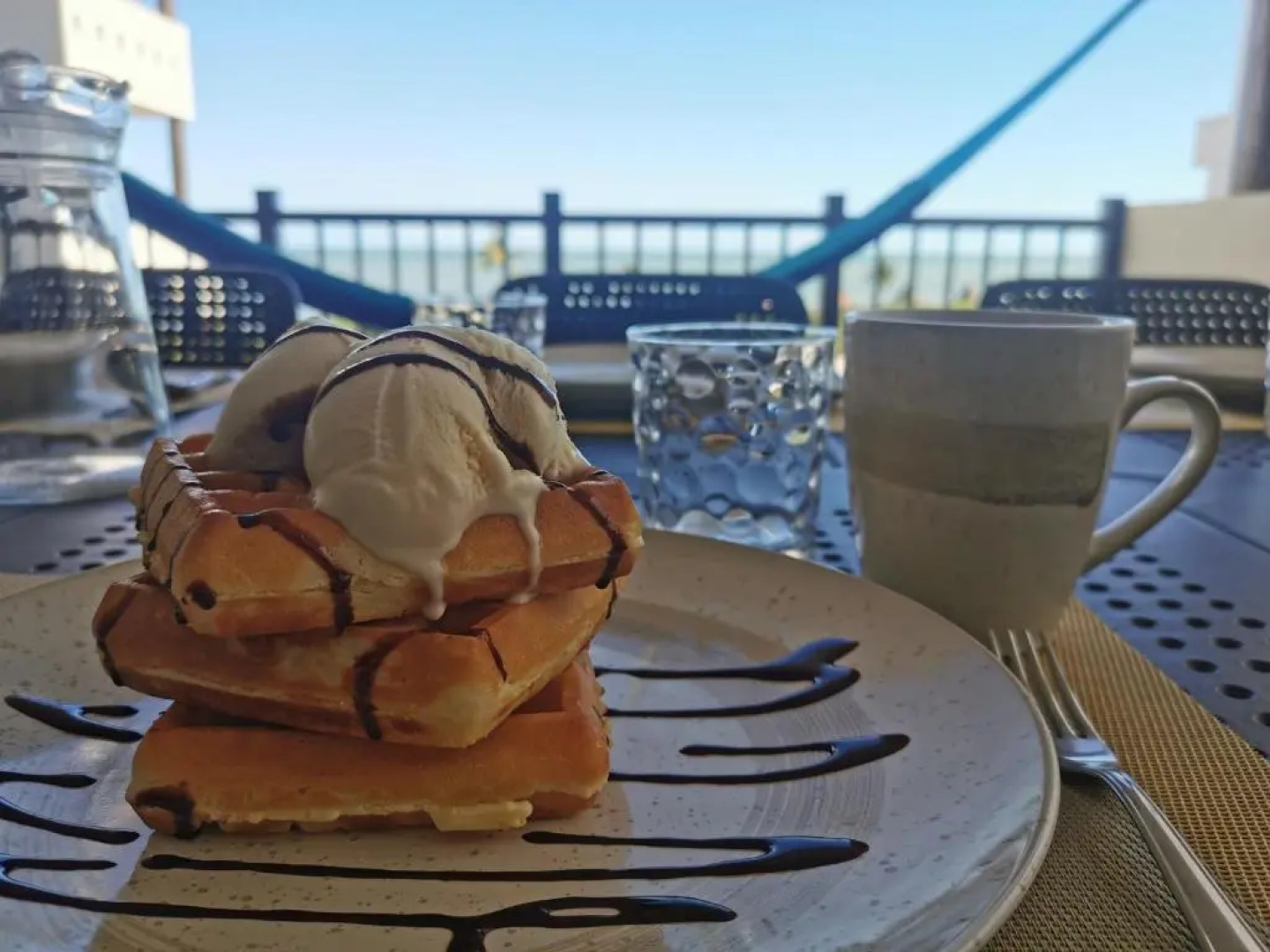 Playa, Selva, Cenotes, Ruinas, Marina todo a 5 km