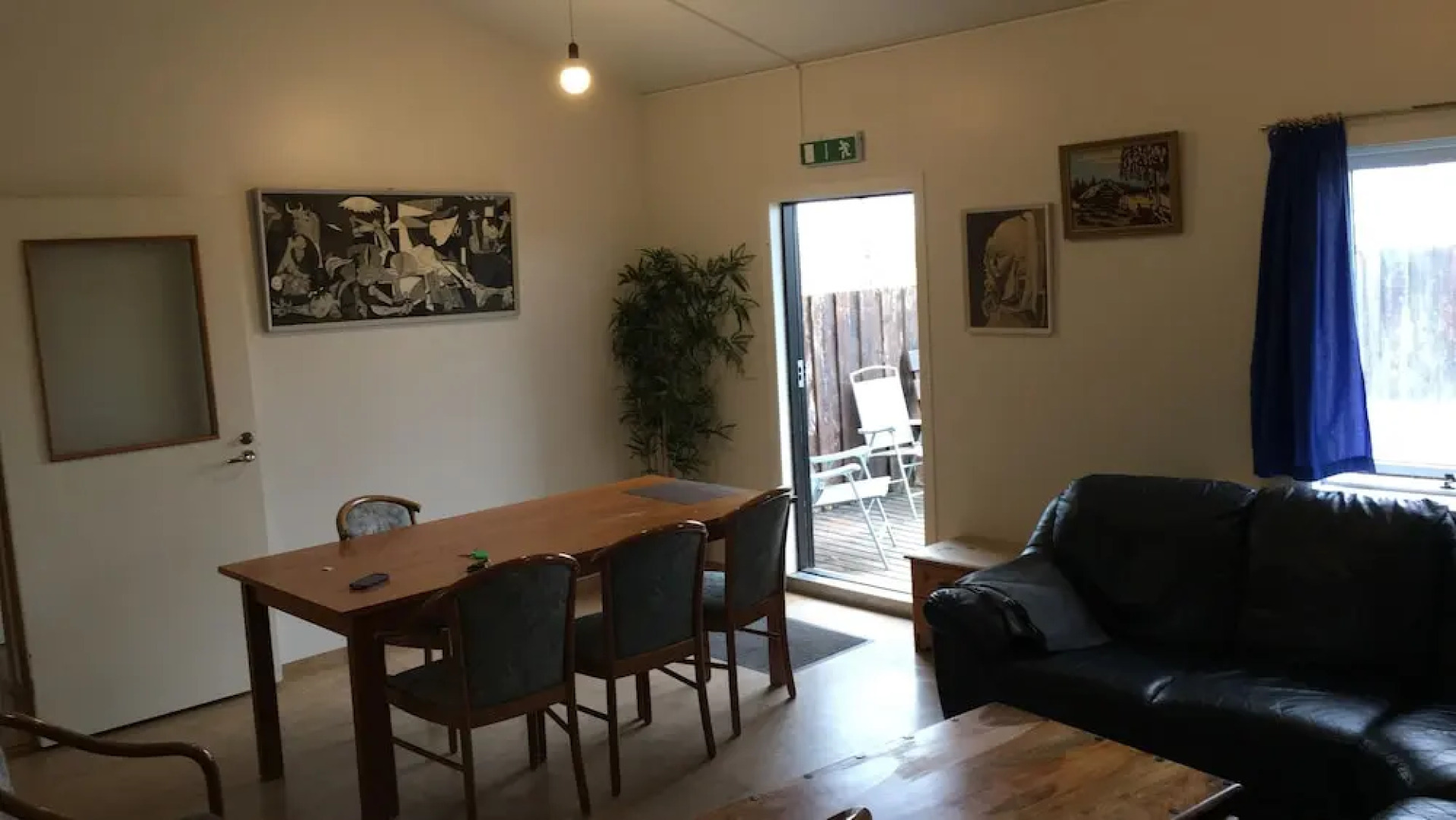 Nónsteinn Guesthouse