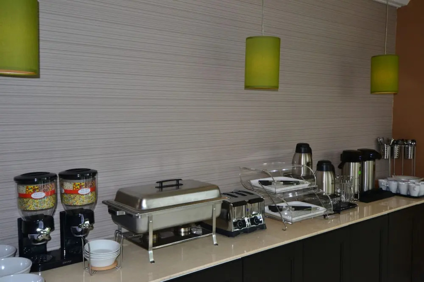 Quint's Travelers Inn