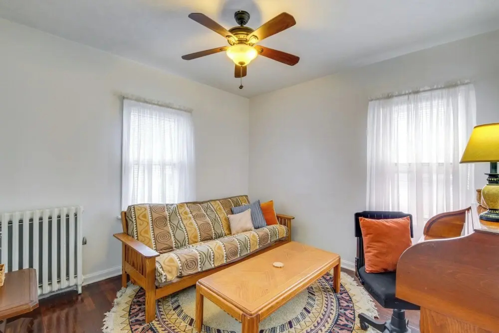 South Euclid Apt < 10 Mi to Downtown Cleveland!