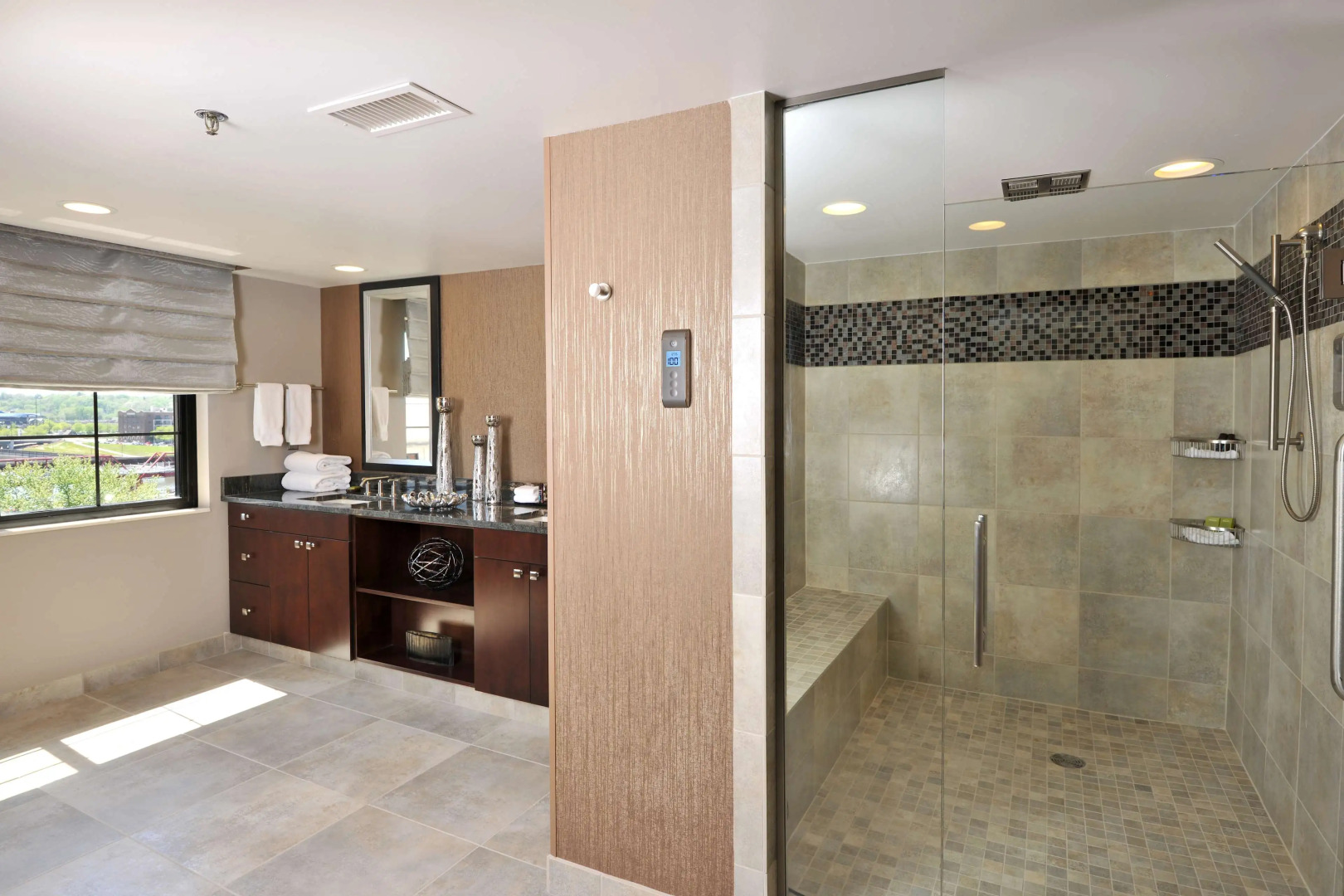 Embassy Suites Hotel Des Moines Downtown