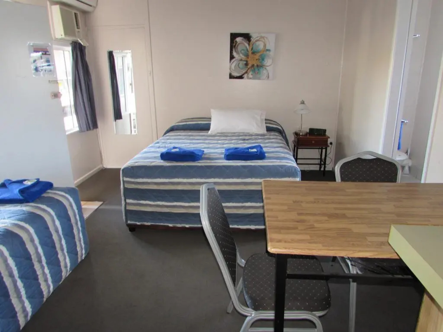 Acacia Motel