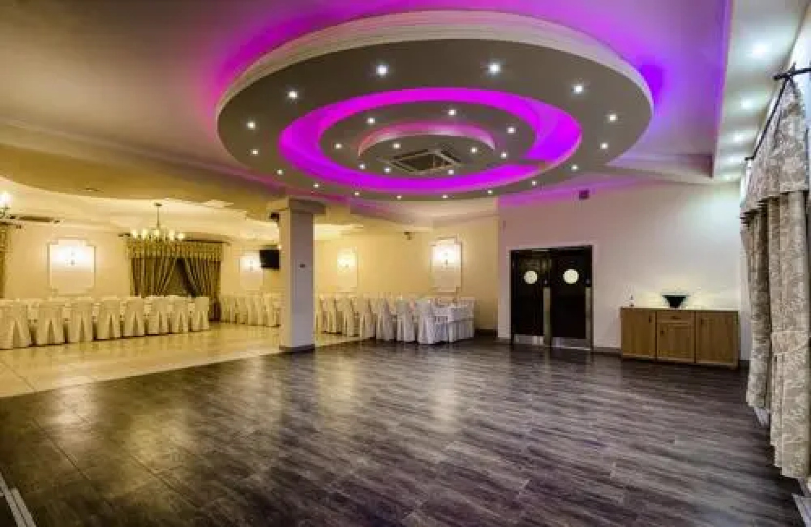 Hotel Dworek Różany