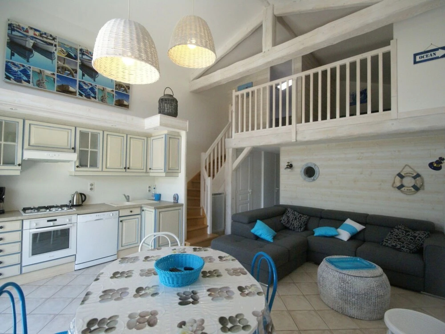 Quaint Holiday Home in Chateau-d'Olonne near Sea