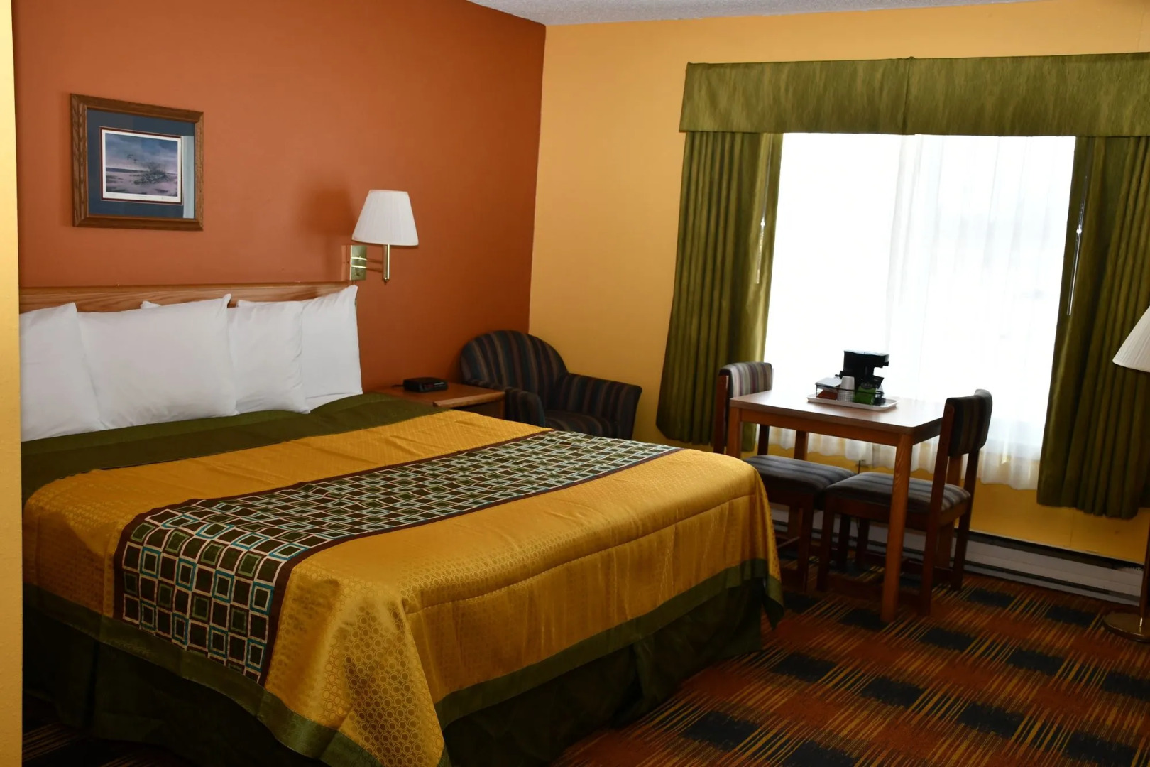 Regency Inn & Suites