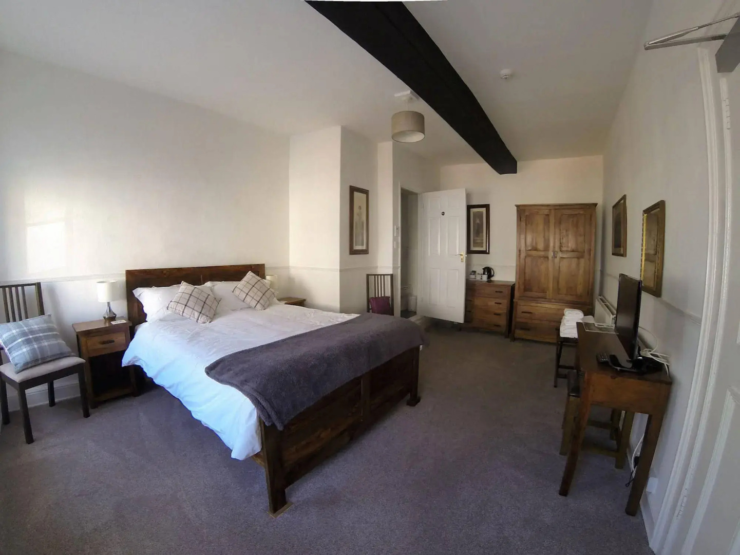 Ty Helyg Guest House