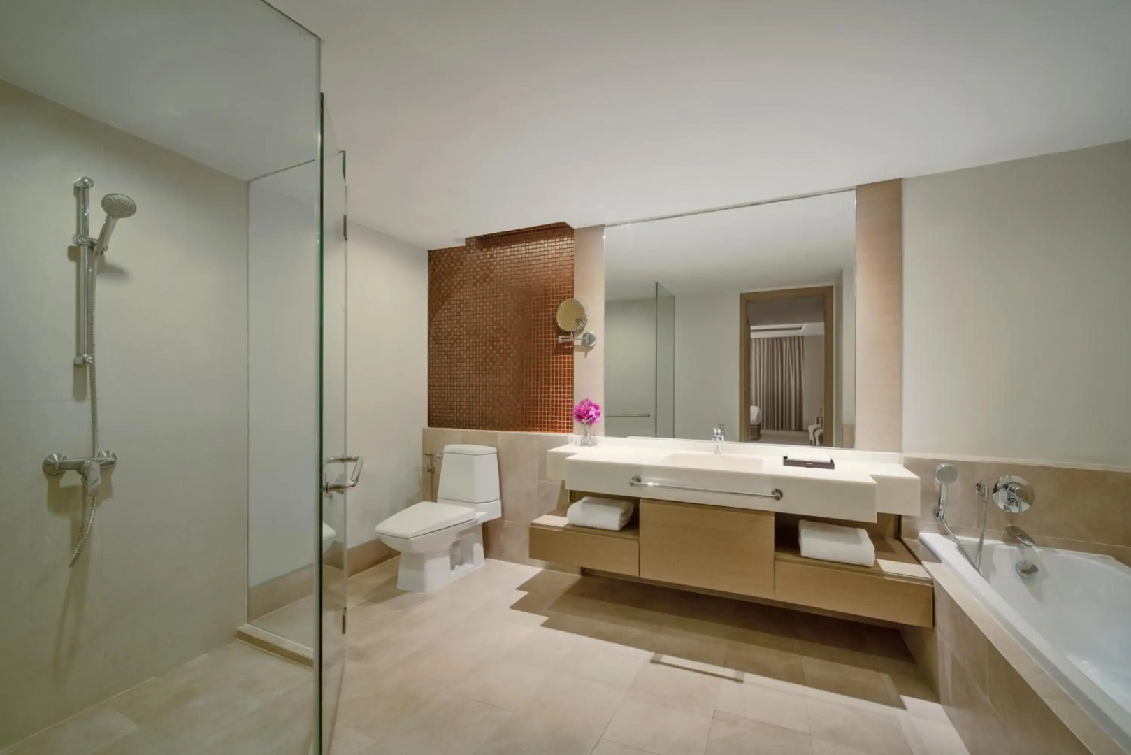 Civic Horizon Hotel & Residence