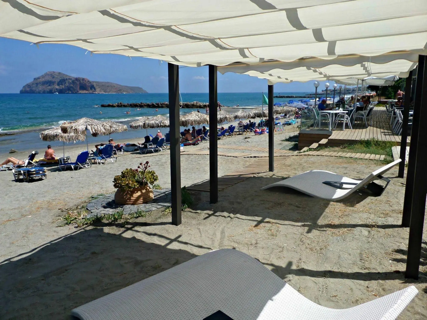 Отель Menia Beach