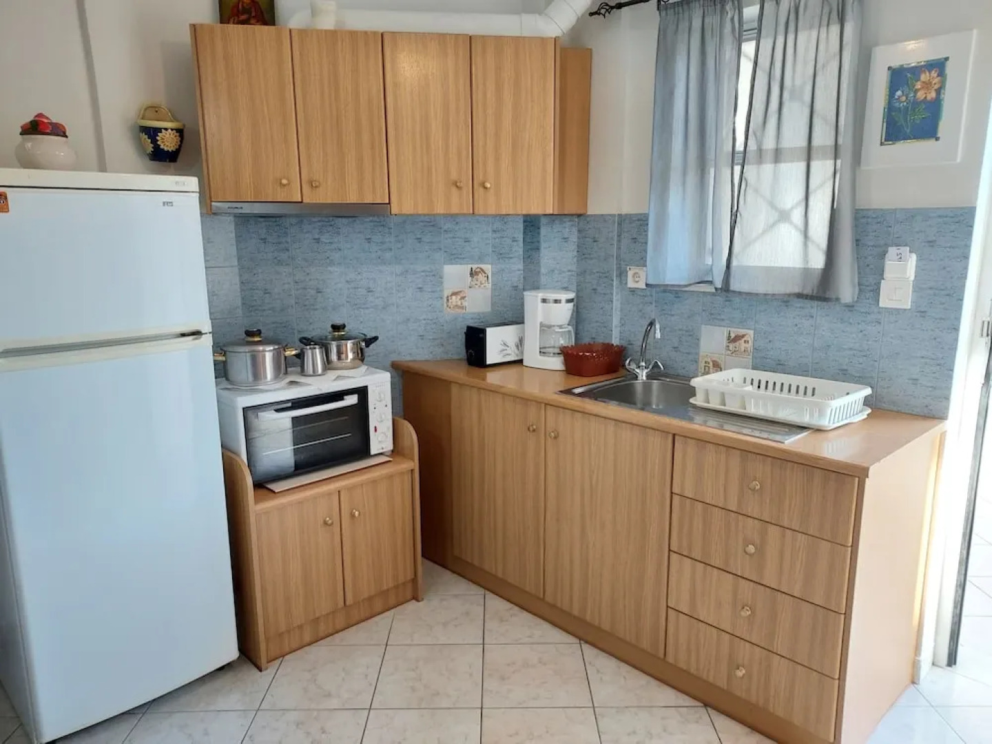 New Panorama Studios (ELECTRIC CAR CHARGING STATION)