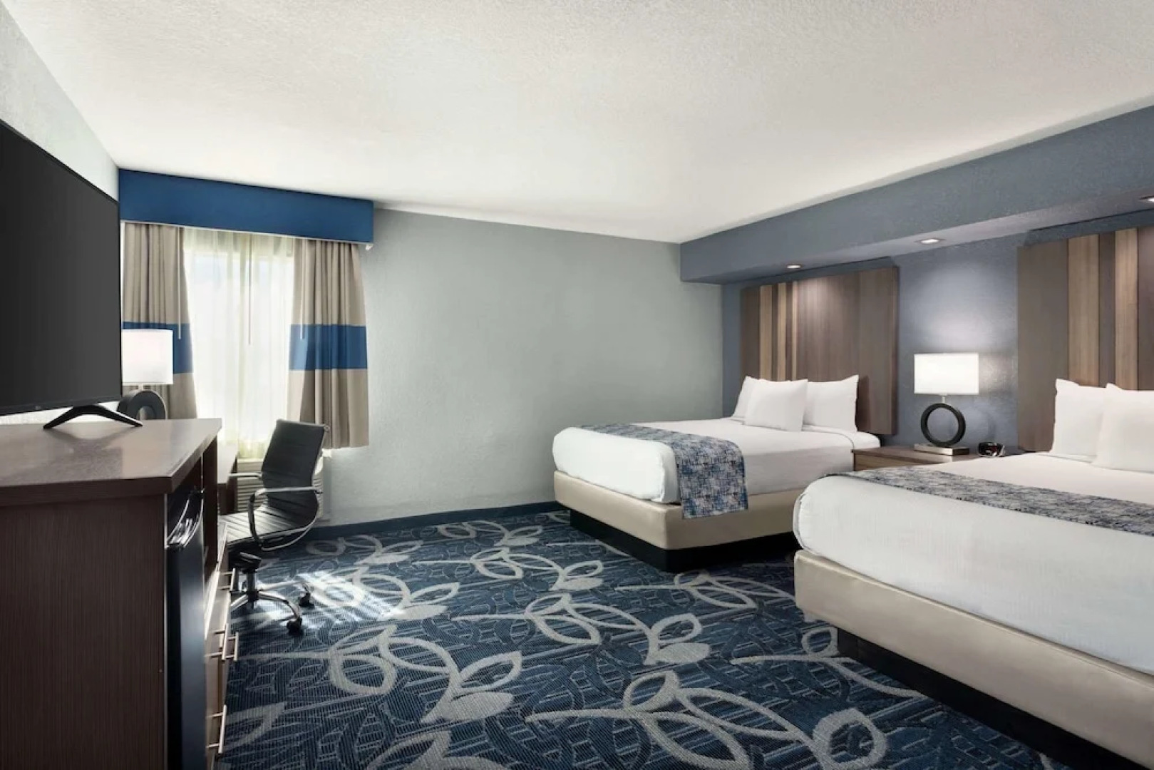 Baymont Inn & Suites Shawnee