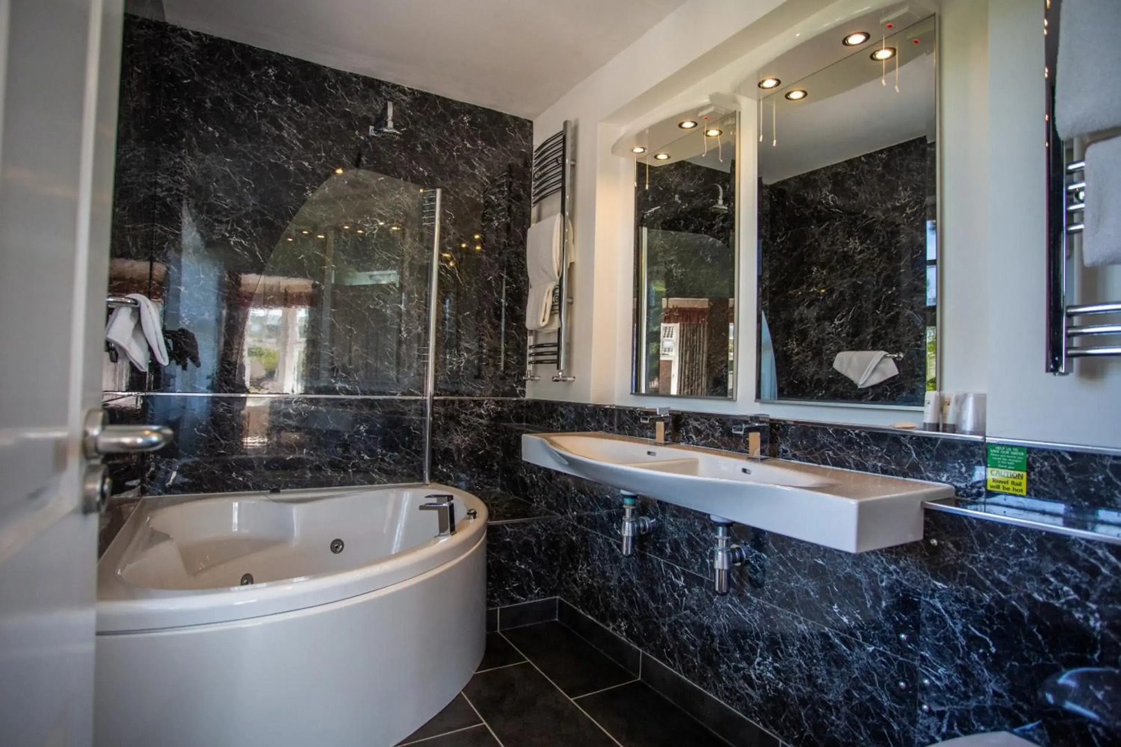 The Links Country Park Hotel